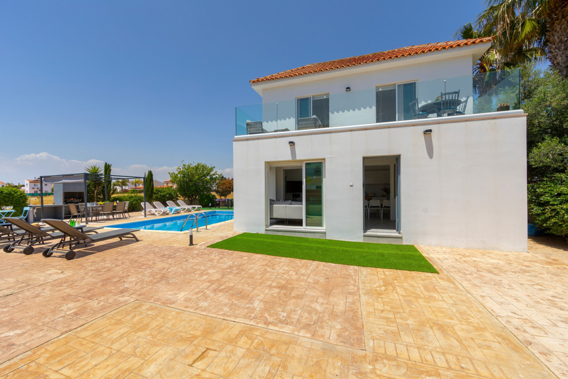 Vam in vaši družini bo všeč ta vila v bližini čudovitega mesta Famagusta, Famagusta Villa 1023