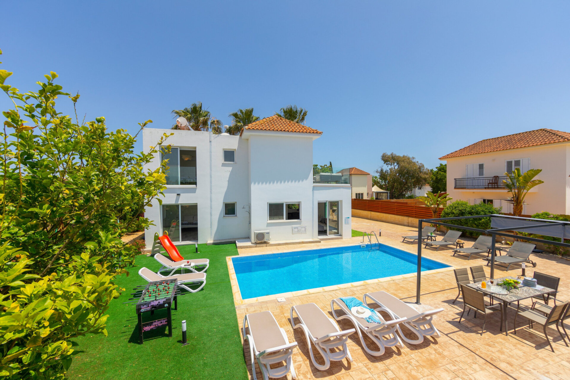 Vam in vaši družini bo všeč ta vila v bližini čudovitega mesta Famagusta, Famagusta Villa 1023