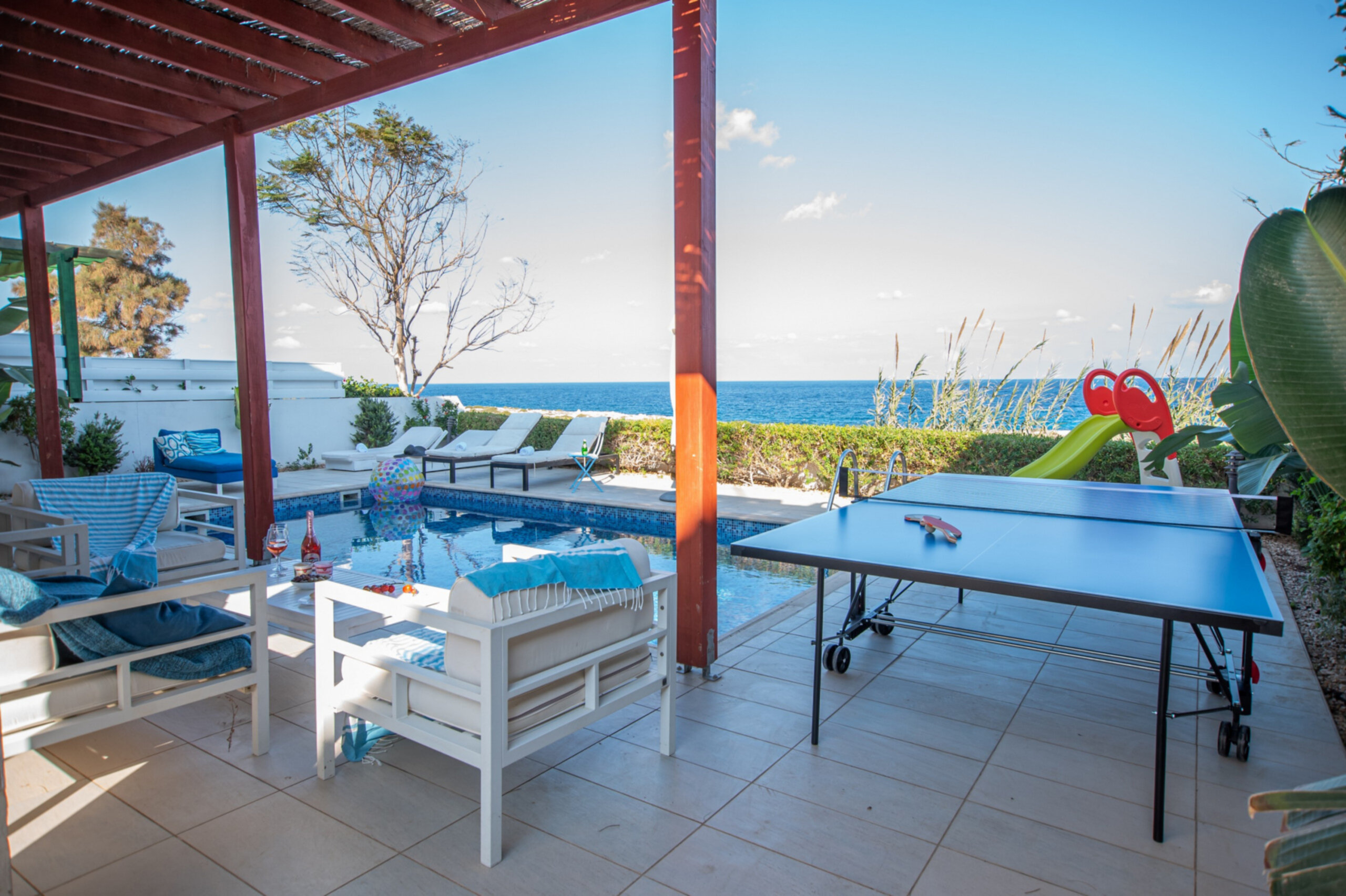 Skrivnost uživanja v vili s 5 zvezdicami blizu plaže v Famagusti, vila Famagusta 1025