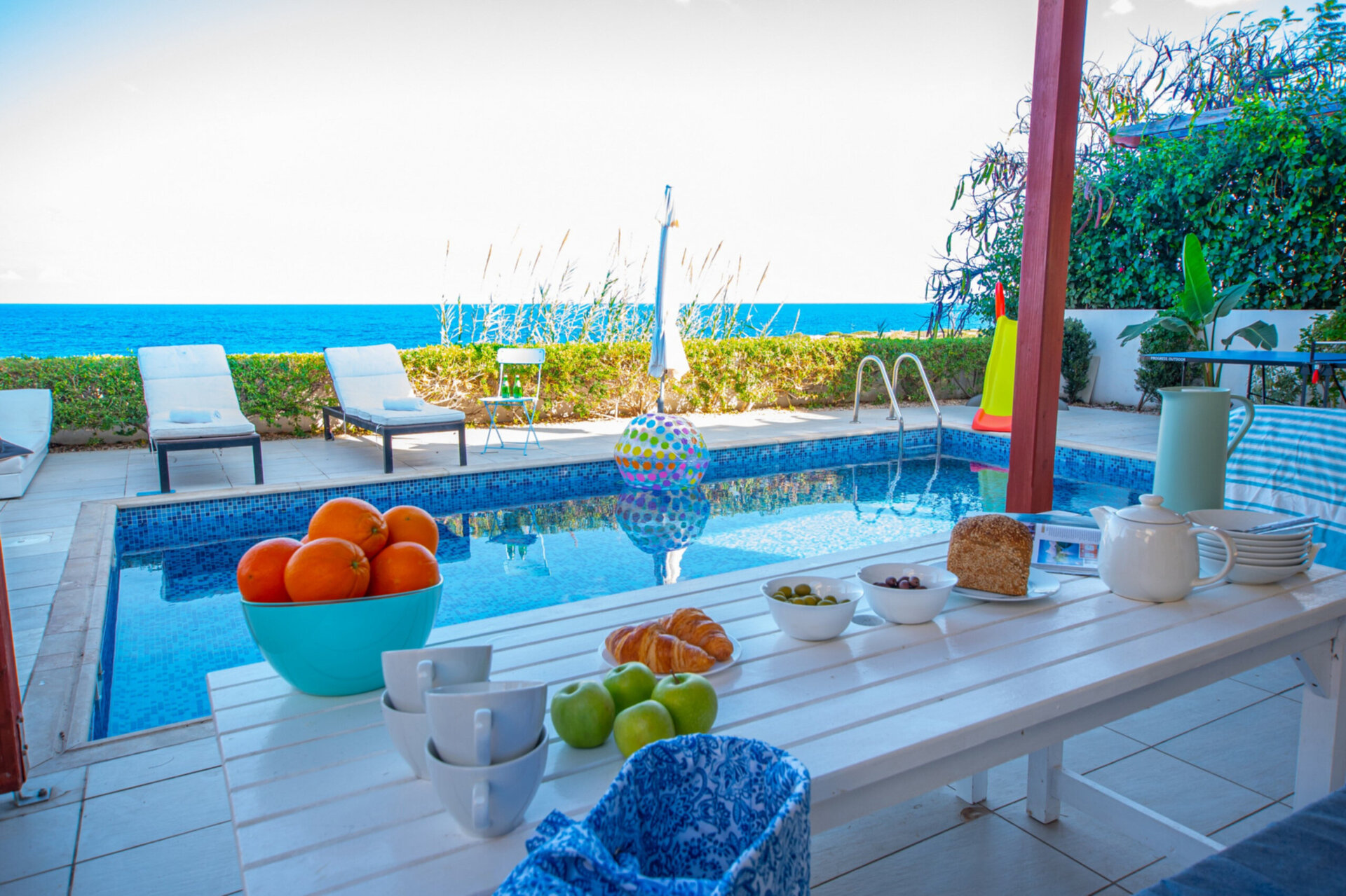 Skrivnost uživanja v vili s 5 zvezdicami blizu plaže v Famagusti, vila Famagusta 1025