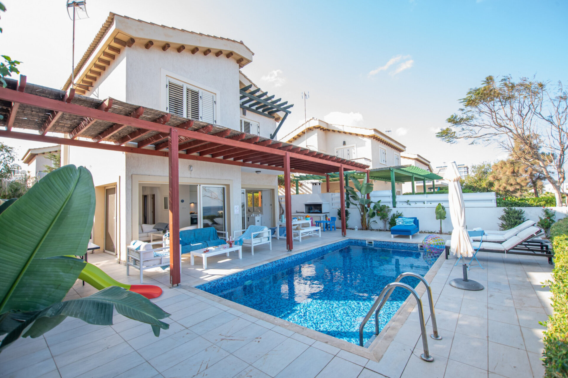 Skrivnost uživanja v vili s 5 zvezdicami blizu plaže v Famagusti, vila Famagusta 1025