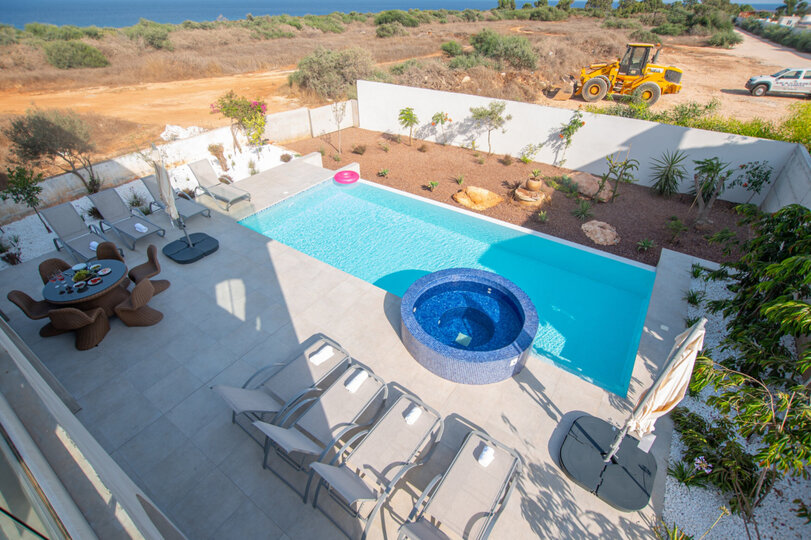 Skrivnost uživanja v vili s 5 zvezdicami blizu plaže v Famagusti, vila Famagusta 1024