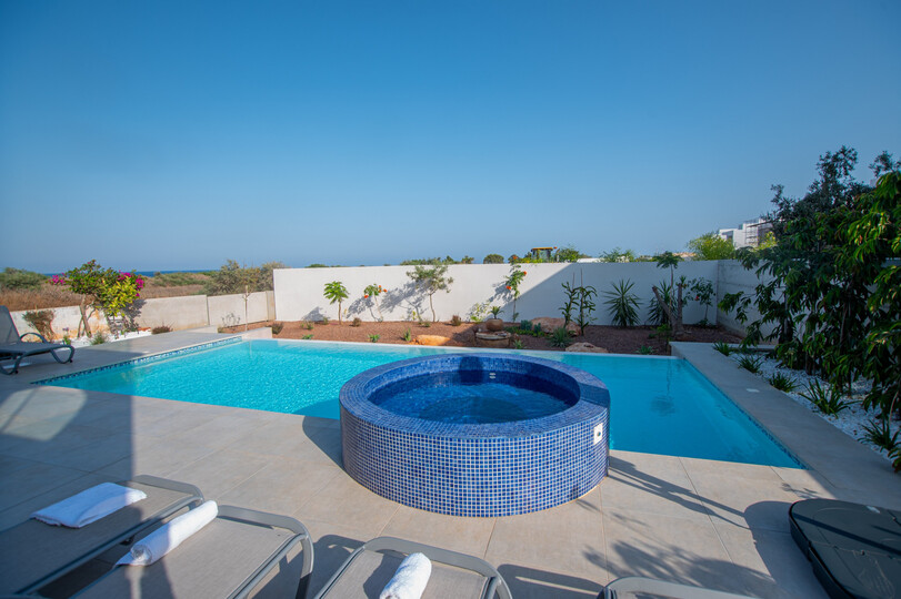 Skrivnost uživanja v vili s 5 zvezdicami blizu plaže v Famagusti, vila Famagusta 1024