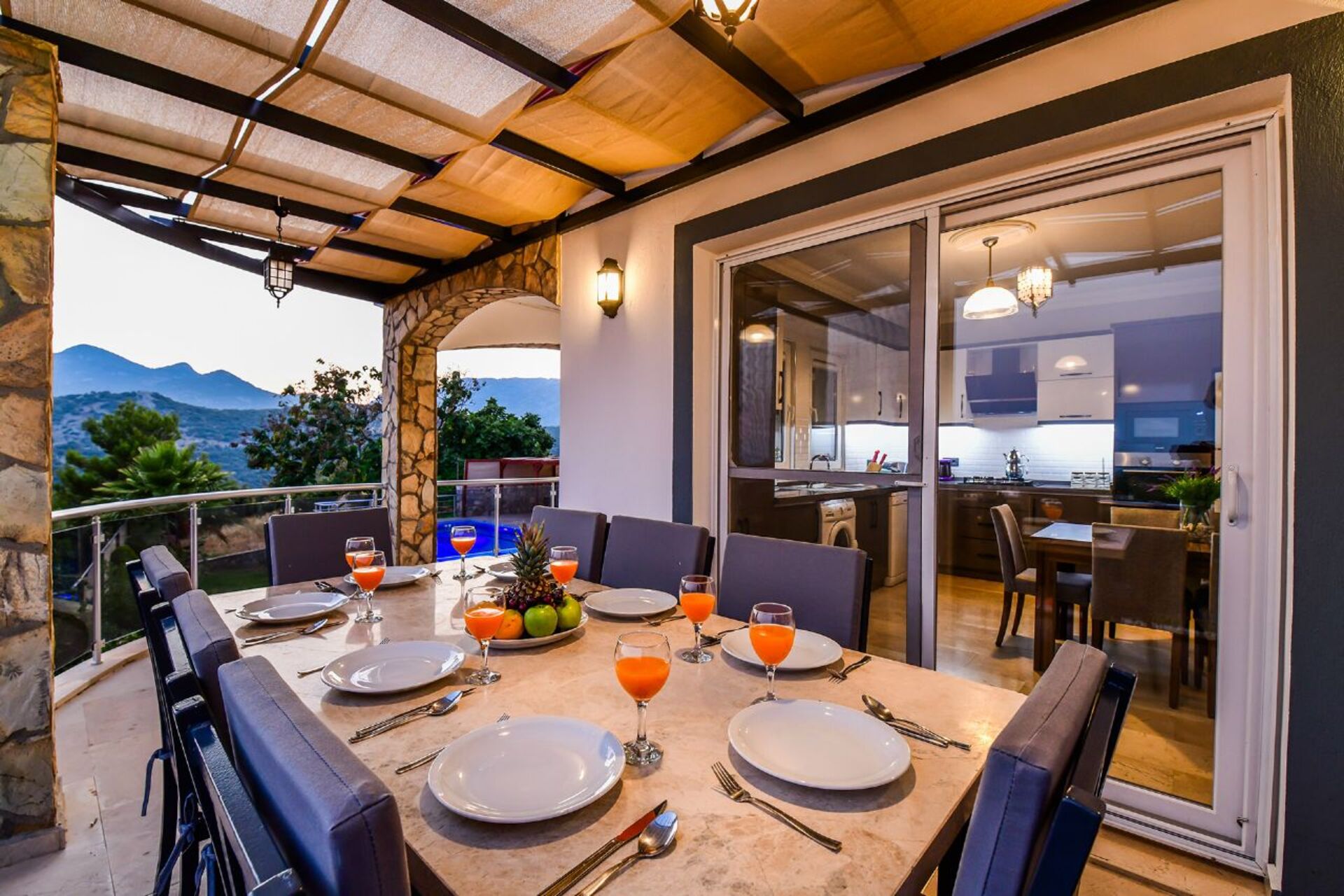 Všeč vam bo ta luksuzna vila s 4 spalnicami, Fethiye Villa 1005