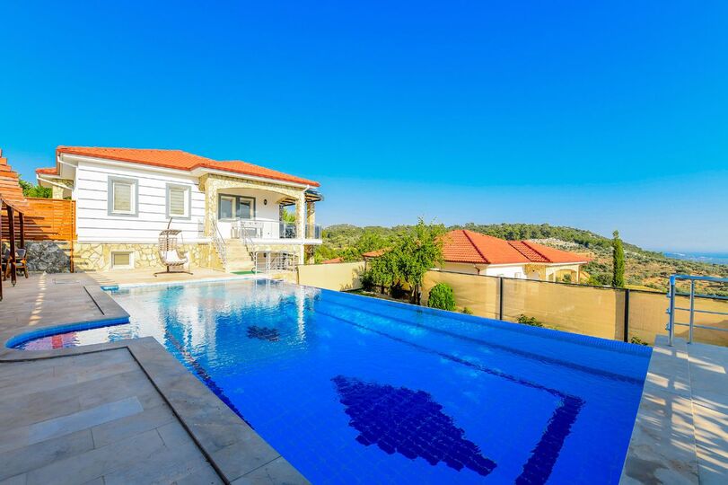 Všeč vam bo ta luksuzna vila s 4 spalnicami, Fethiye Villa 1005