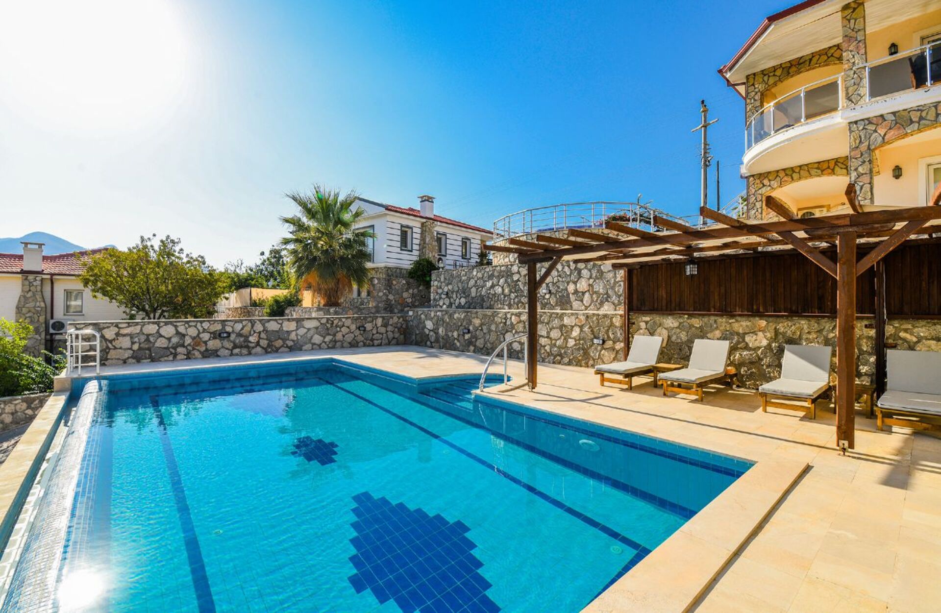 Ekskluzivna vila s 3 spalnicami in pogledom na plažo Patara, vila Fethiye 1007