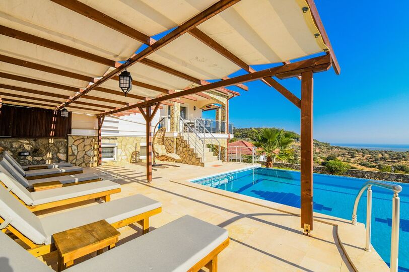 Ekskluzivna vila s 3 spalnicami in pogledom na plažo Patara, vila Fethiye 1007