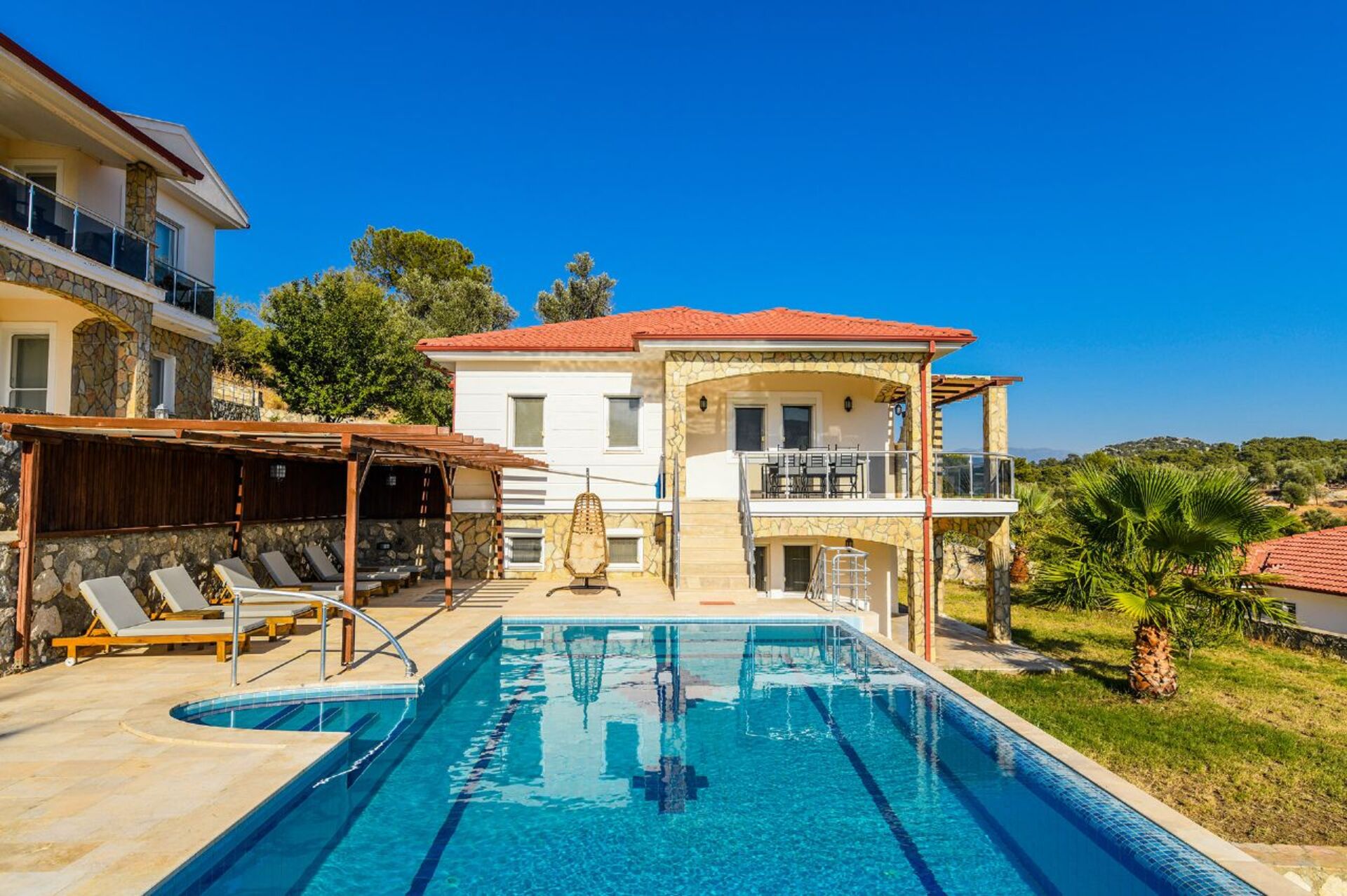 Ekskluzivna vila s 3 spalnicami in pogledom na plažo Patara, vila Fethiye 1007