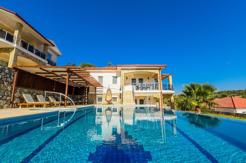 Ekskluzivna vila s 3 spalnicami in pogledom na plažo Patara, vila Fethiye 1007