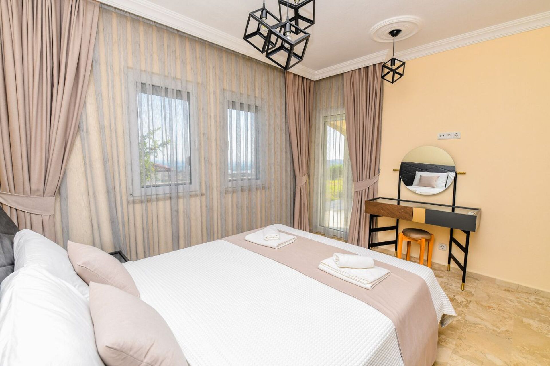 Ekskluzivna vila s 3 spalnicami in pogledom na plažo Patara, vila Fethiye 1007