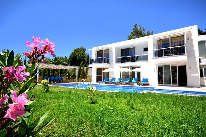 Najemite svojo luksuzno vilo s 4 spalnicami, Kalkan Villa 1071