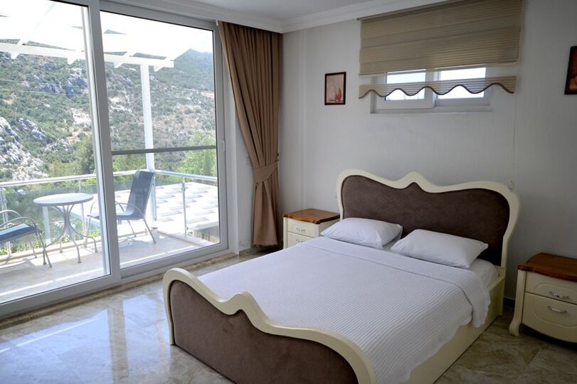 Najemite svojo luksuzno vilo s 4 spalnicami, Kalkan Villa 1071