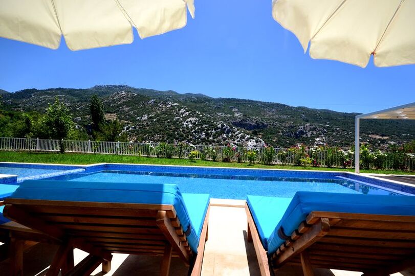 Najemite svojo luksuzno vilo s 4 spalnicami, Kalkan Villa 1071