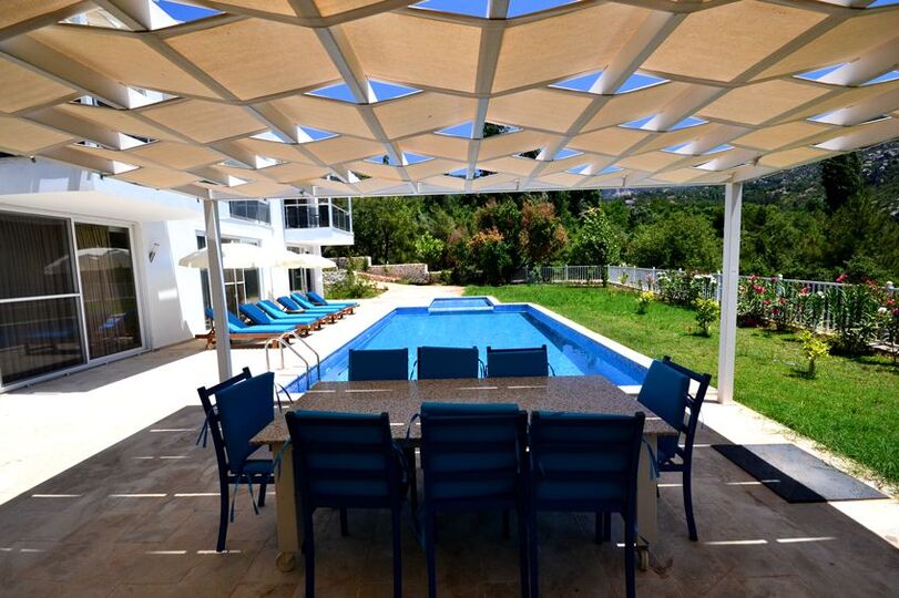 Najemite svojo luksuzno vilo s 4 spalnicami, Kalkan Villa 1071