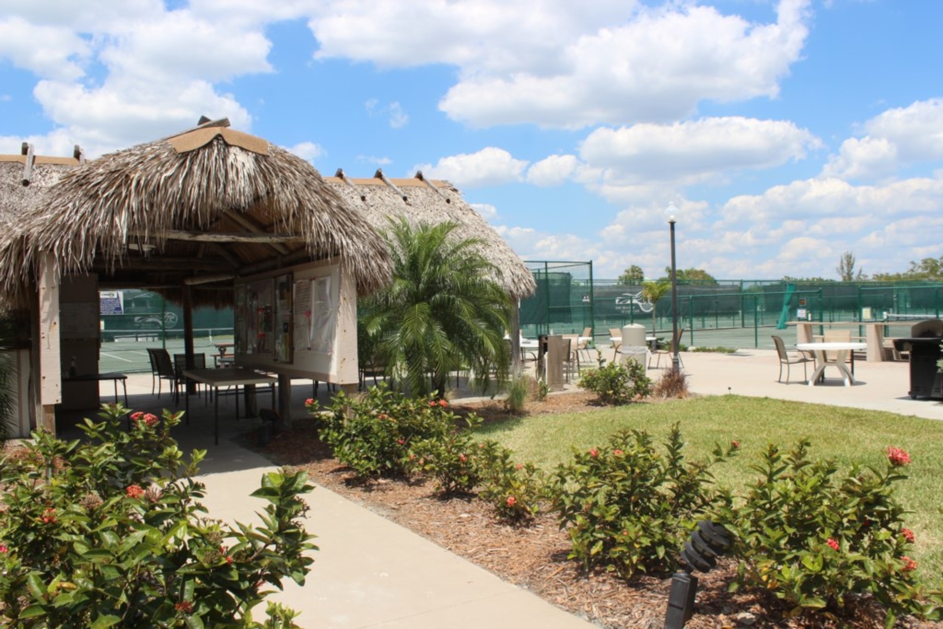 Luksuzno stanovanje v sodobnem slogu na plaži Bonita, Florida Condo 5953