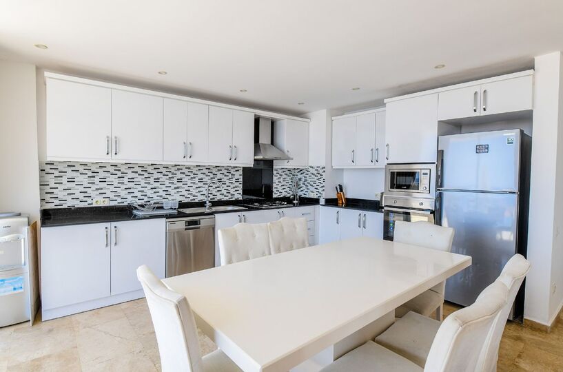 Vrhunska vila z osupljivim razgledom, Antalya Villa 1072