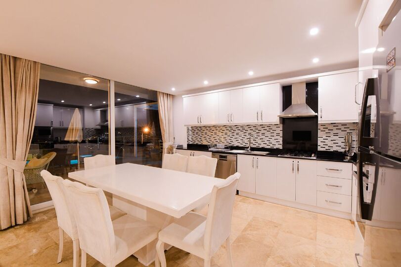 Vrhunska vila z osupljivim razgledom, Antalya Villa 1072