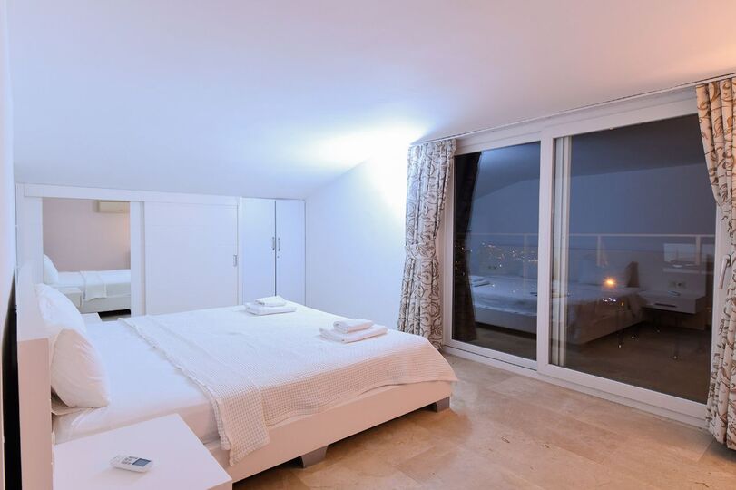 Vrhunska vila z osupljivim razgledom, Antalya Villa 1072