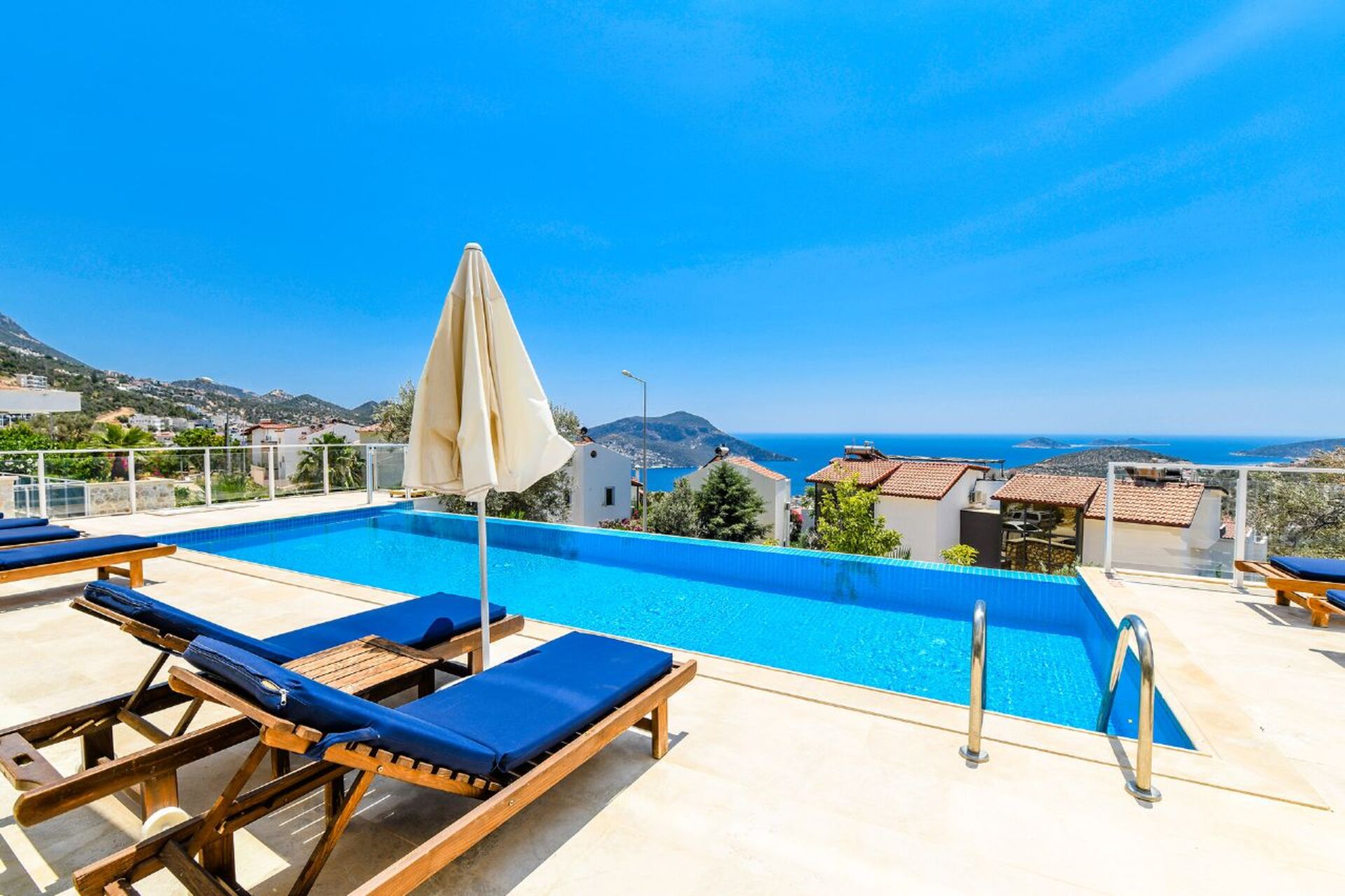 Vrhunska vila z osupljivim razgledom, Antalya Villa 1072
