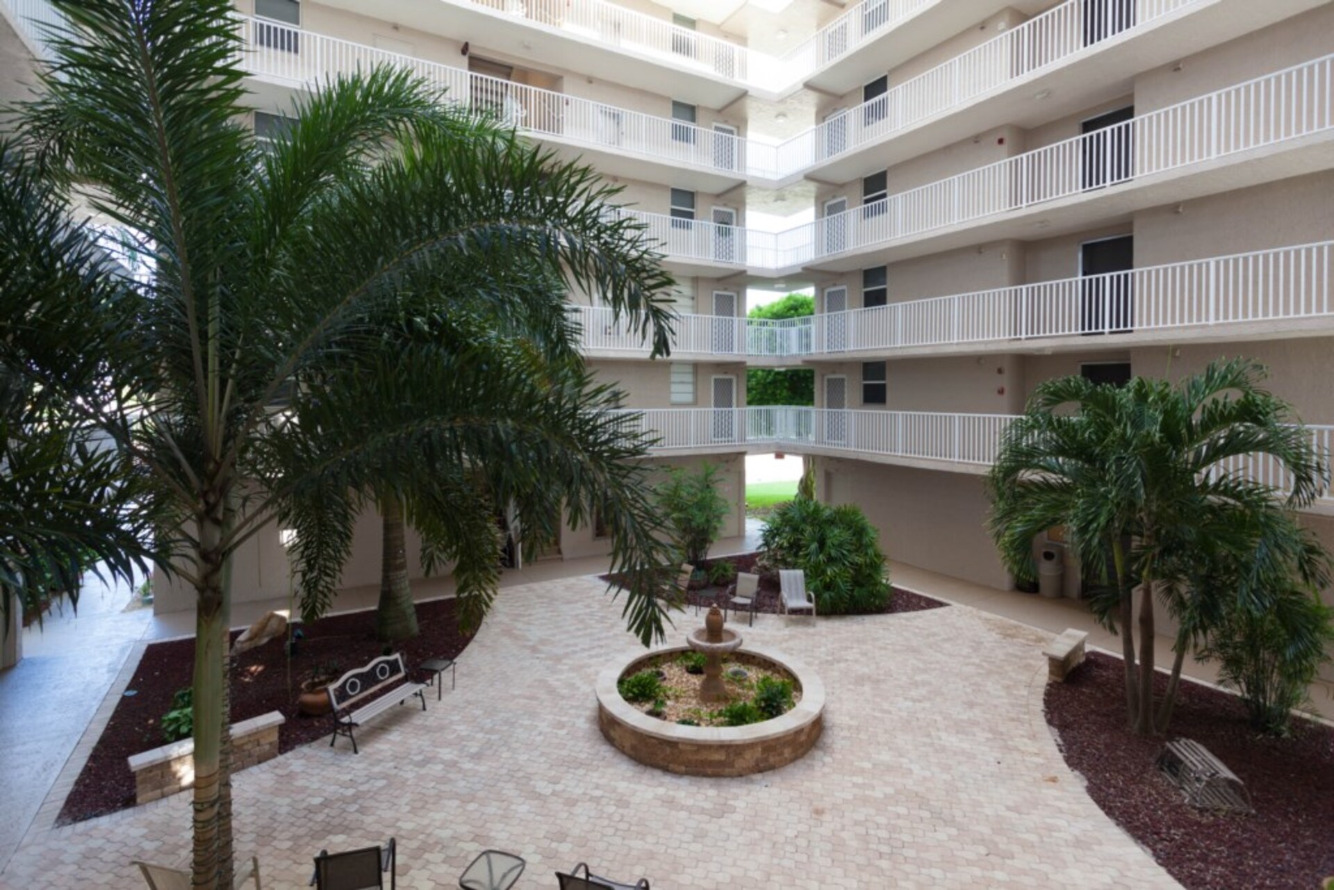 Ultimate 1-sobno stanovanje na plaži Bonita, Florida Condo 5945