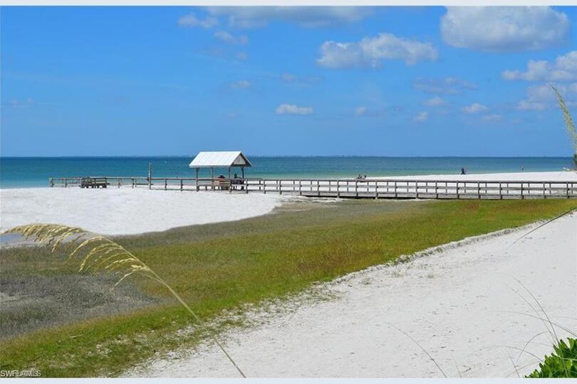 Stanovanje s 5 zvezdicami v enem najprestižnejših območij v Estero Beach & Tennis, Florida Condo 5946