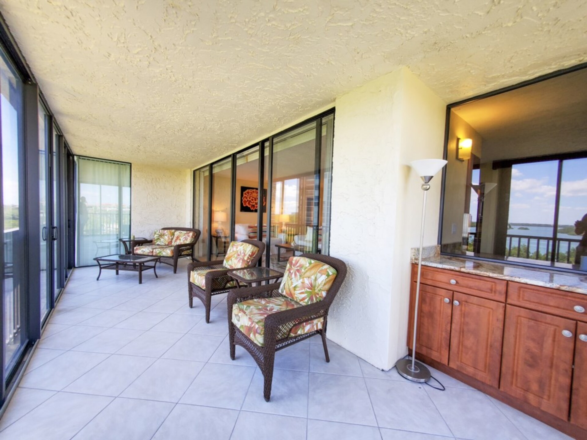 Ultimate 2-sobno stanovanje na Sea Isles, Florida Condo 5947
