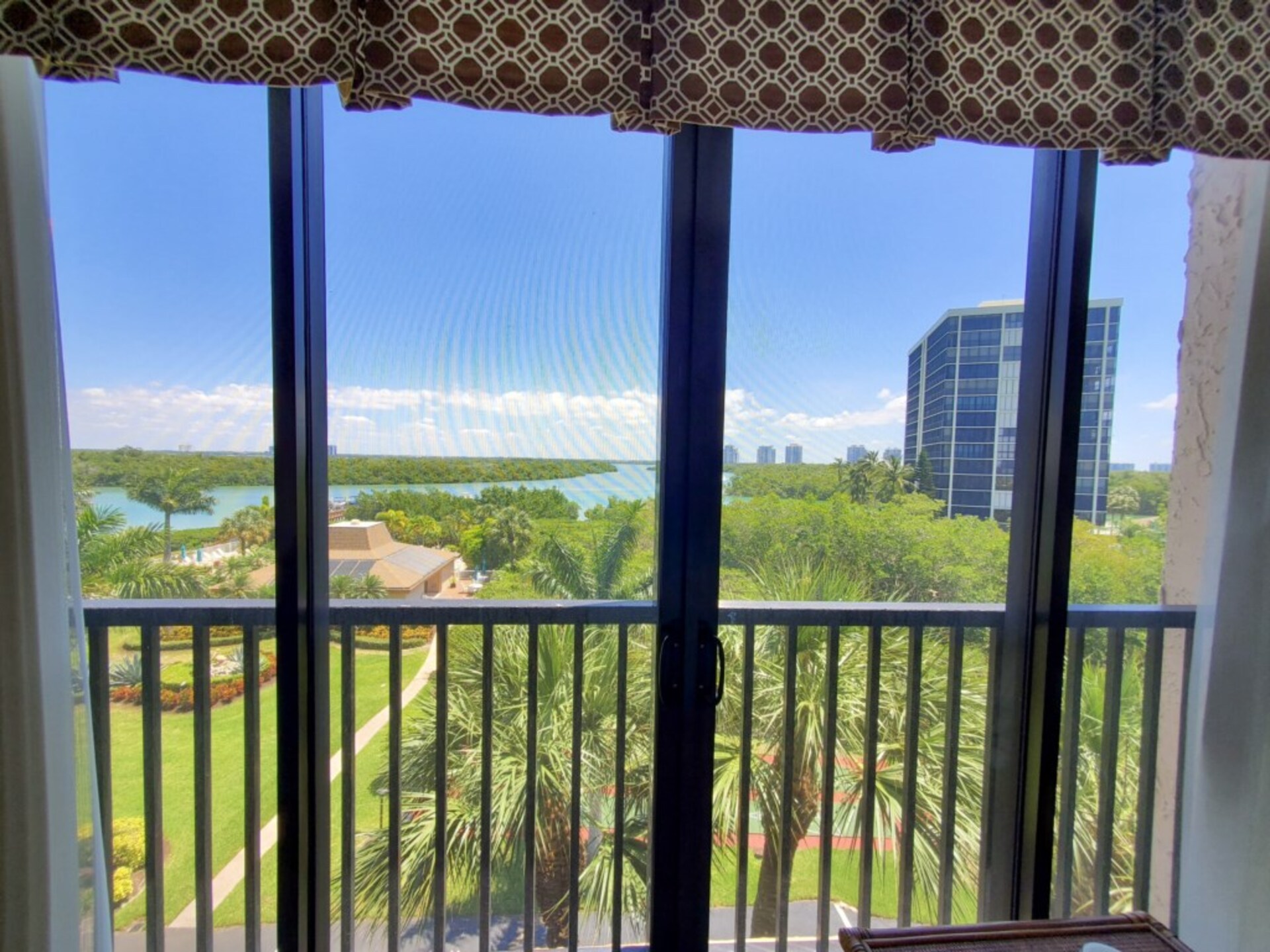 Ultimate 2-sobno stanovanje na Sea Isles, Florida Condo 5947