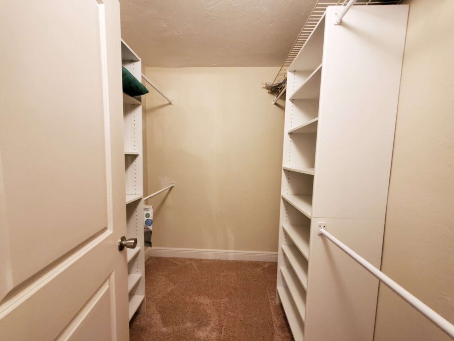Ultimate 2-sobno stanovanje na Sea Isles, Florida Condo 5947