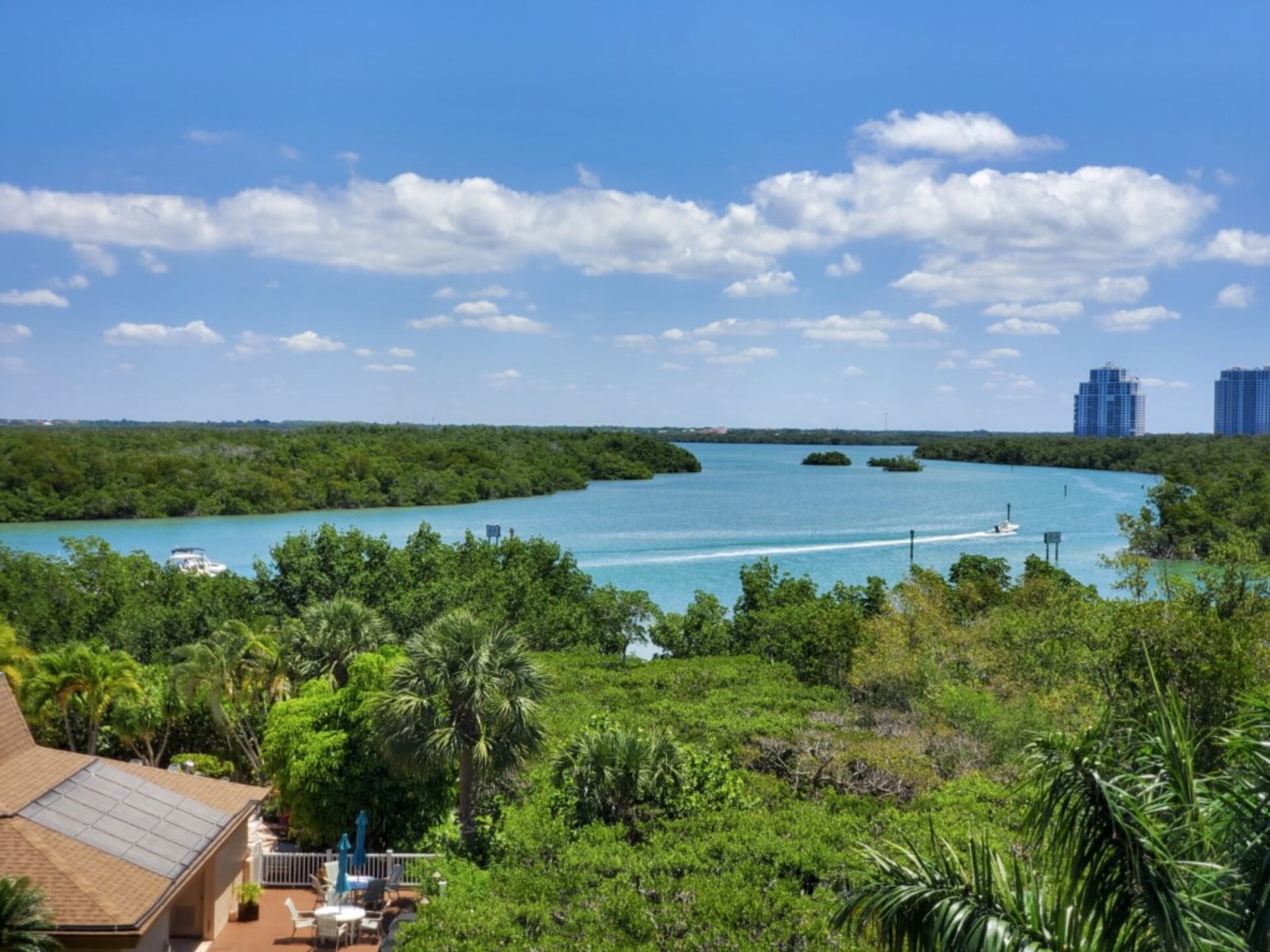 Ultimate 2-sobno stanovanje na Sea Isles, Florida Condo 5947