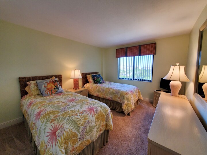 Ultimate 2-sobno stanovanje na Sea Isles, Florida Condo 5947