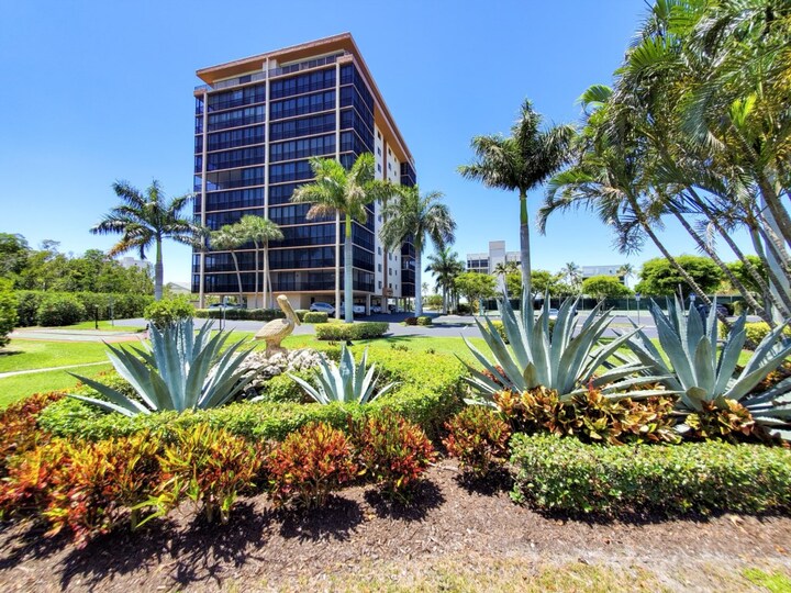 Ultimate 2-sobno stanovanje na Sea Isles, Florida Condo 5947