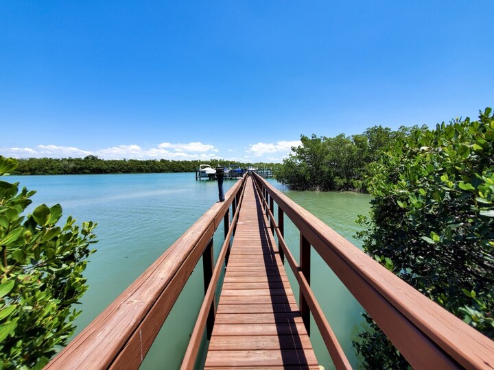 Ultimate 2-sobno stanovanje na Sea Isles, Florida Condo 5947