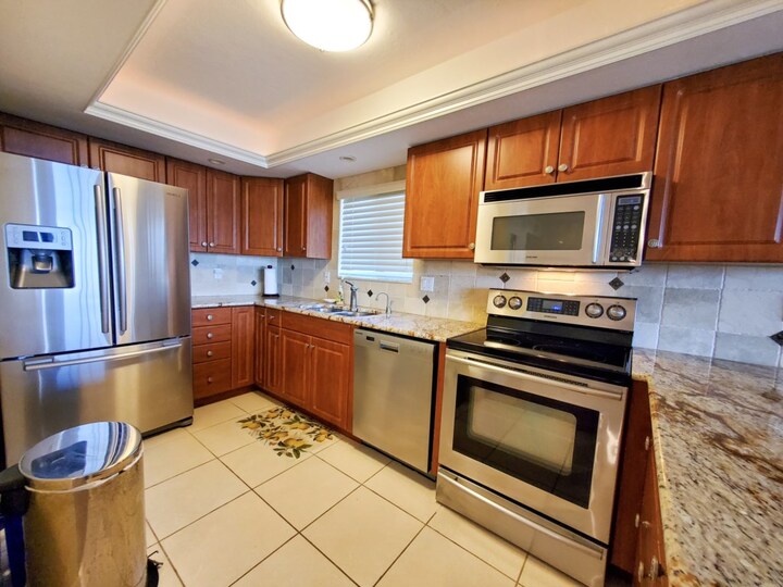 Ultimate 2-sobno stanovanje na Sea Isles, Florida Condo 5947