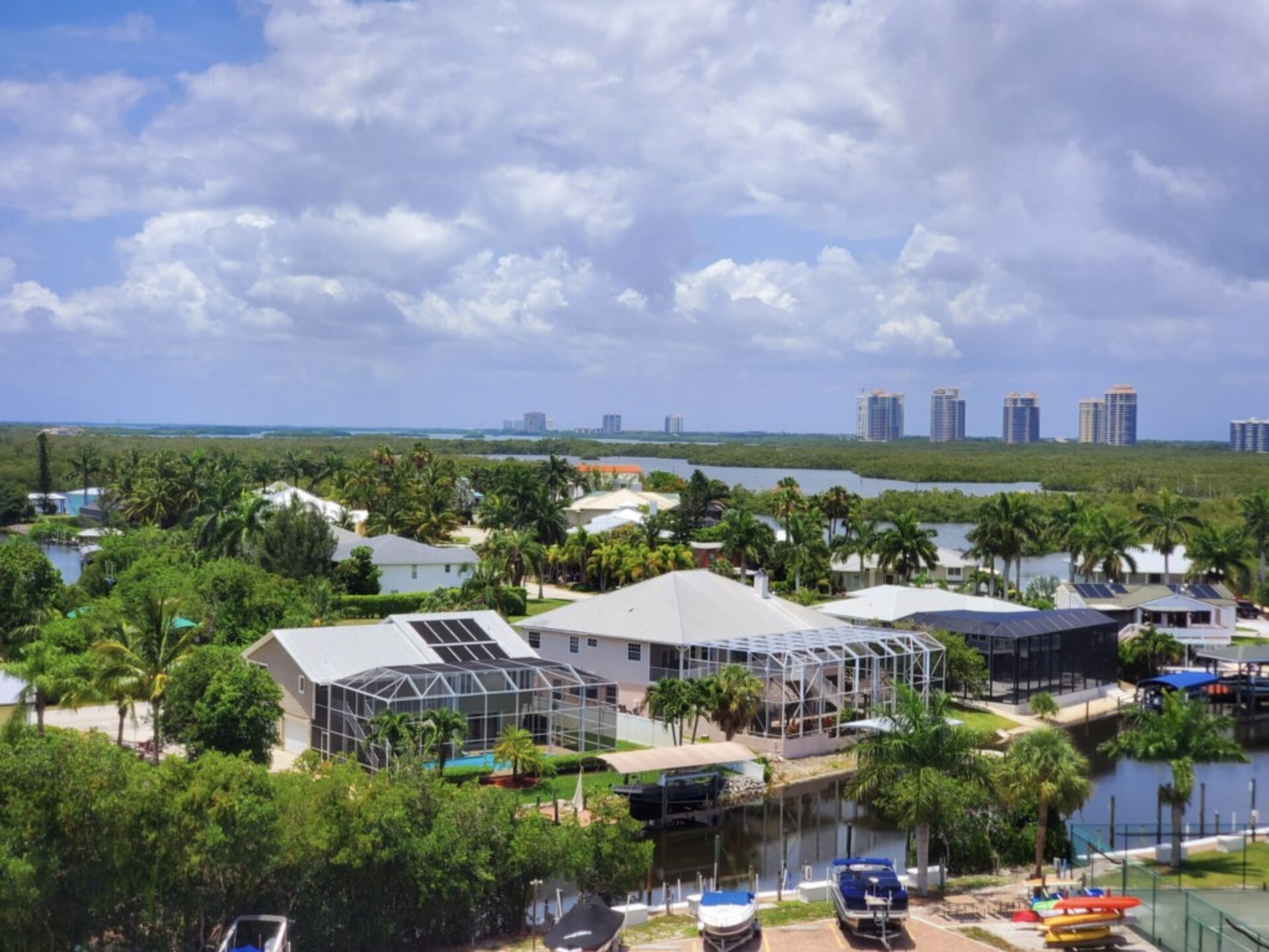 Ekskluzivno stanovanje v enem najprestižnejših letovišč, Bonita Beach, Florida Condo 5949