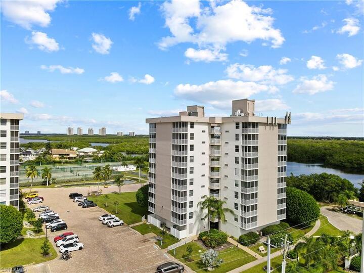 Ekskluzivno stanovanje v enem najprestižnejših letovišč, Bonita Beach, Florida Condo 5949