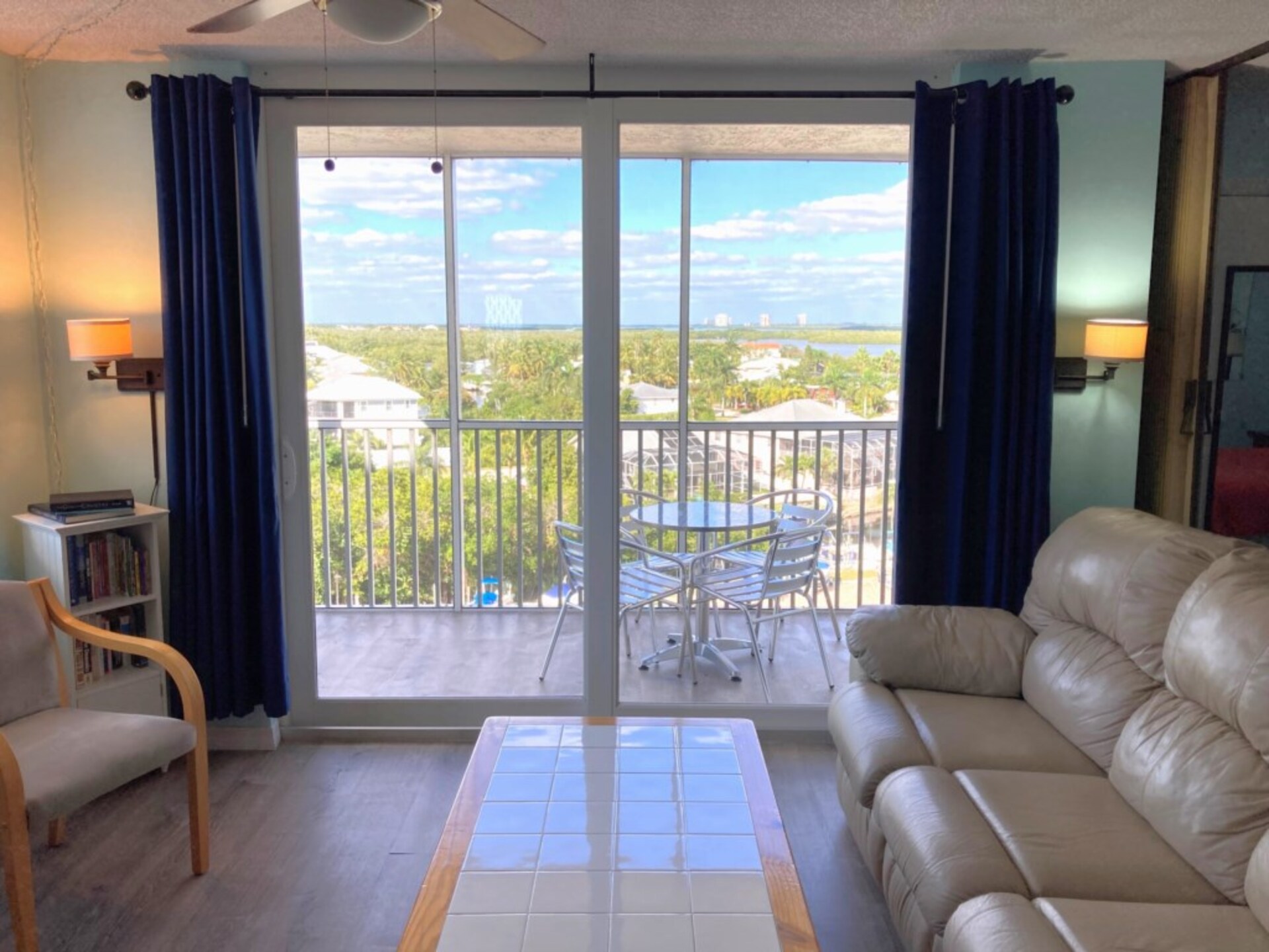 Ekskluzivno stanovanje v enem najprestižnejših letovišč, Bonita Beach, Florida Condo 5949