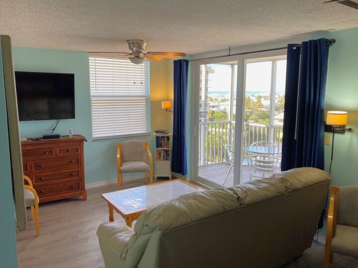 Ekskluzivno stanovanje v enem najprestižnejših letovišč, Bonita Beach, Florida Condo 5949