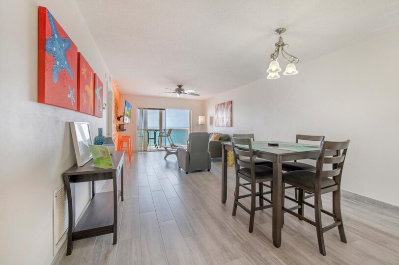 Stanovanje s 5 zvezdicami v enem najprestižnejših območij v Leonardo Arms, Florida Condo 5950