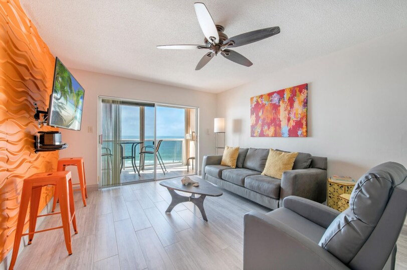 Stanovanje s 5 zvezdicami v enem najprestižnejših območij v Leonardo Arms, Florida Condo 5950