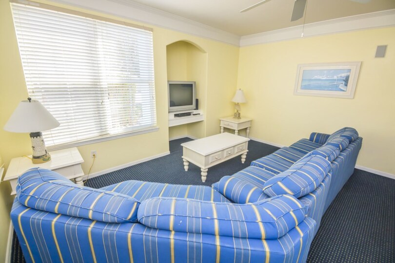 Luksuzno stanovanje s fantastičnim zasebnim bazenom v klubu Runaway Beach Club, Florida Condo 5985