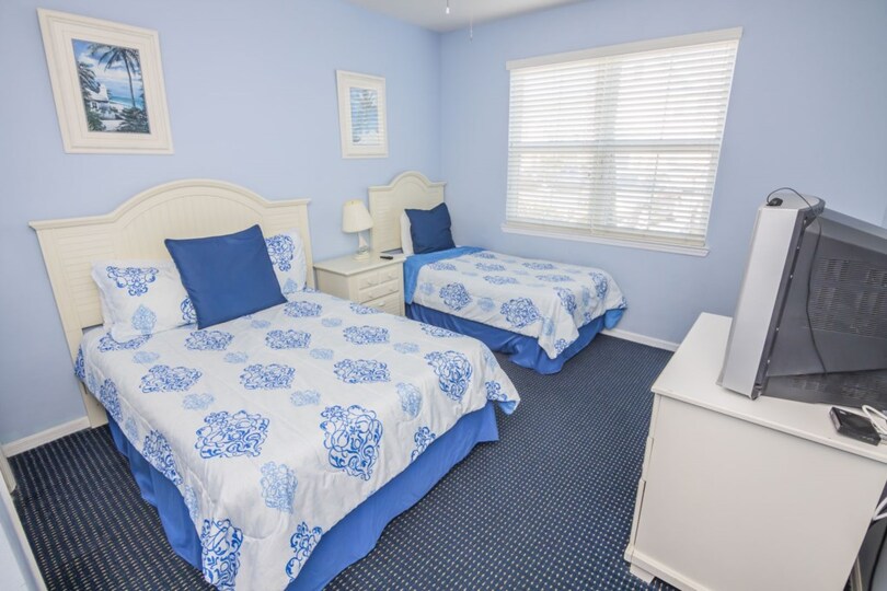 Luksuzno stanovanje s fantastičnim zasebnim bazenom v klubu Runaway Beach Club, Florida Condo 5985