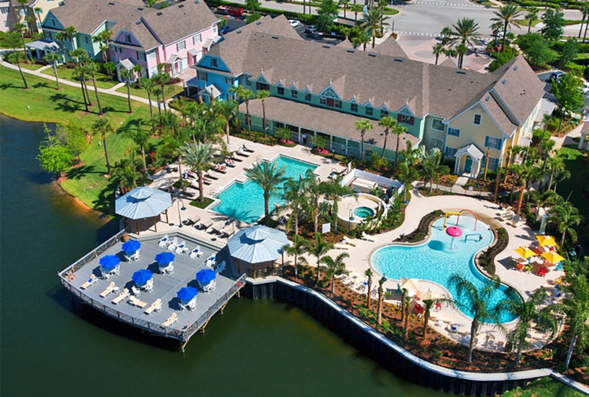 Ekskluzivno počitniško stanovanje v klubu Runaway Beach Club, nekaj minut od Disneyja na Floridi Condo 5986