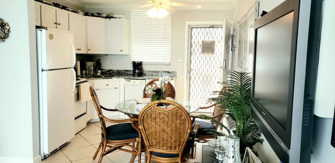 Ekskluzivno stanovanje v prestižnih letoviščih, Bonita Beach, Florida Condo 5958
