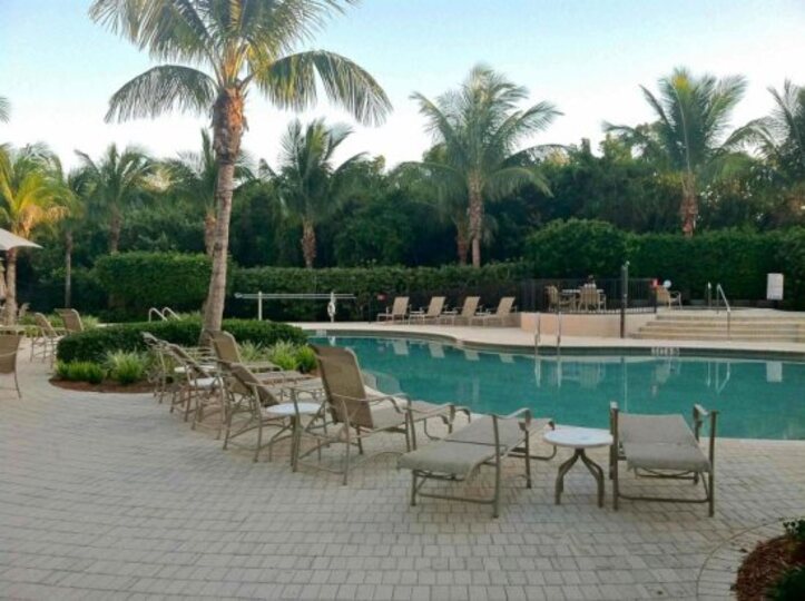 Ultimate 2-sobno stanovanje ob obali na Bay Beachu, Florida Condo 5959