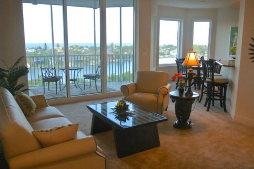 Ultimate 2-sobno stanovanje ob obali na Bay Beachu, Florida Condo 5959