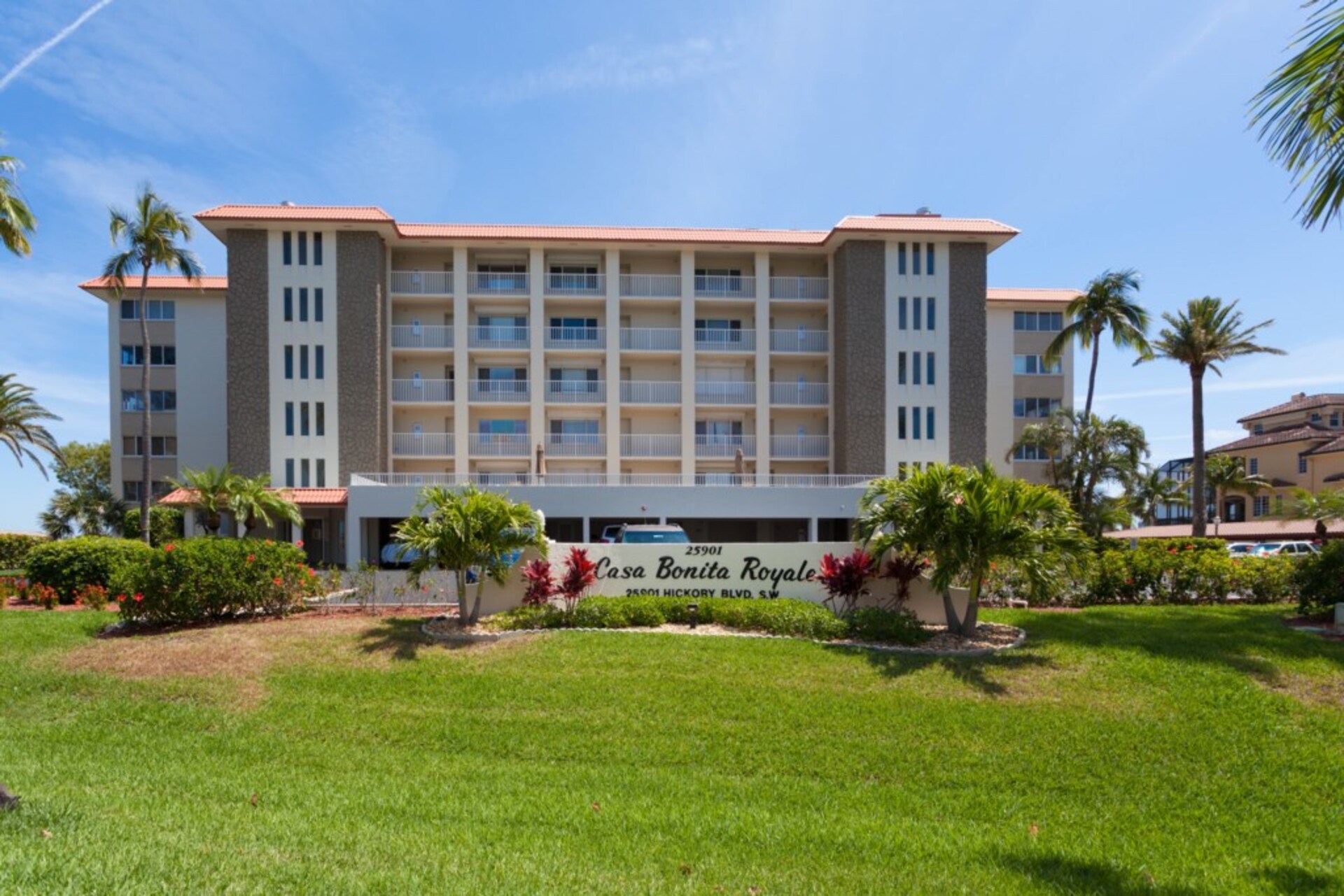 Ekskluzivno stanovanje v enem najprestižnejših letovišč, Casa Bonita Royale, Florida Condo 5928