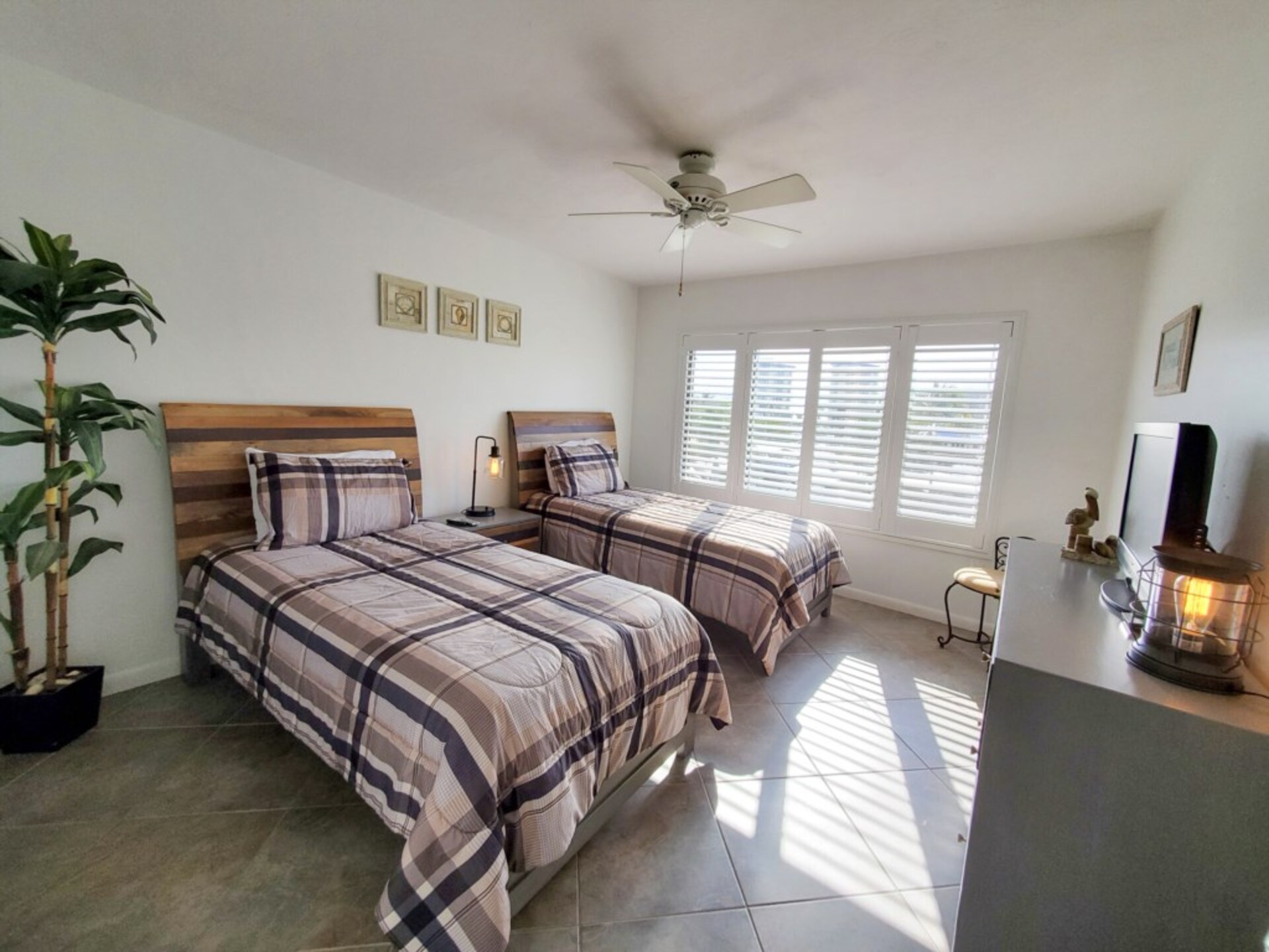 Ekskluzivno stanovanje v enem najprestižnejših letovišč, Santa Maria Harbour Resort, Florida Condo 5929
