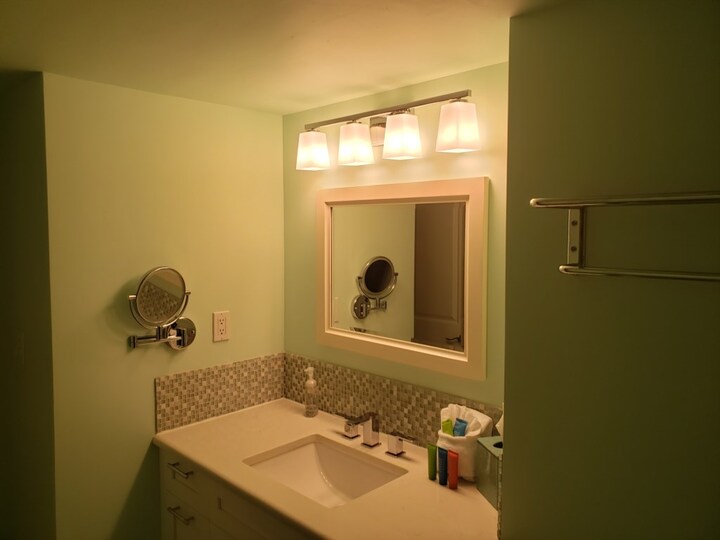 Ekskluzivno stanovanje v enem najprestižnejših letovišč, Bonita Beach, Florida Condo 5966
