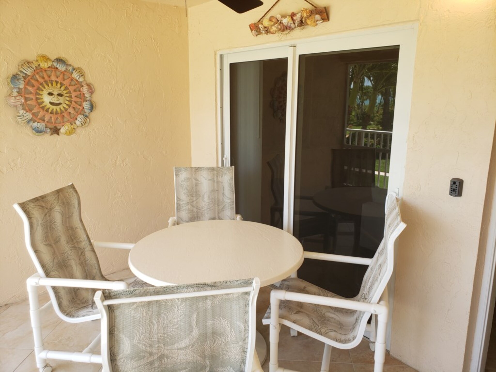 Ekskluzivno stanovanje v enem najprestižnejših letovišč, Bonita Beach, Florida Condo 5966