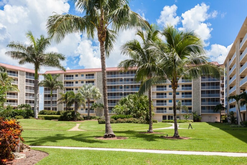 Ekskluzivno stanovanje v enem najprestižnejših letovišč, Bonita Beach, Florida Condo 5966